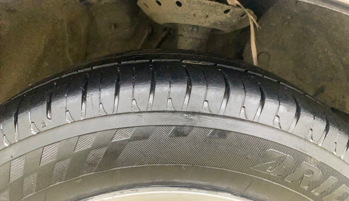 2016 Honda Jazz 1.2L I-VTEC V AT, Petrol, Automatic, 48,217 km, Right Front Tyre Tread