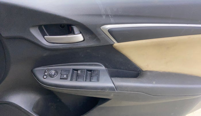 2016 Honda Jazz 1.2L I-VTEC V AT, Petrol, Automatic, 48,217 km, Driver Side Door Panels Control