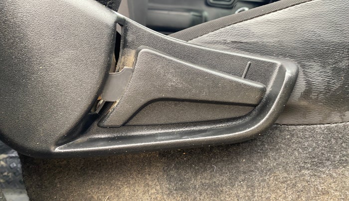 2021 Maruti S PRESSO VXI+, Petrol, Manual, 64,045 km, Driver Side Adjustment Panel