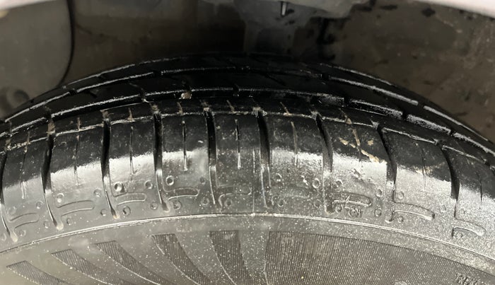 2019 Hyundai Grand i10 SPORTZ 1.2 KAPPA VTVT, Petrol, Manual, 51,640 km, Left Front Tyre Tread