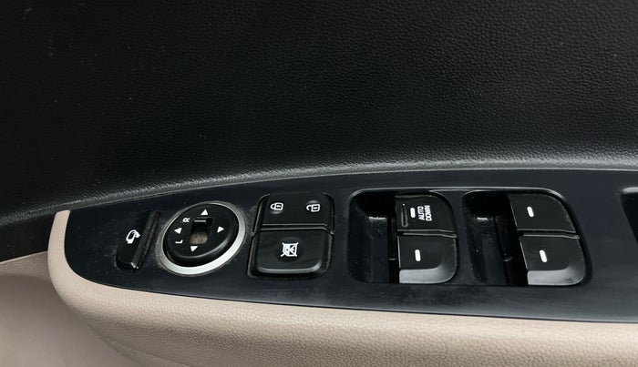 2019 Hyundai Grand i10 SPORTZ 1.2 KAPPA VTVT, Petrol, Manual, 51,640 km, Driver Side Door Panels Control