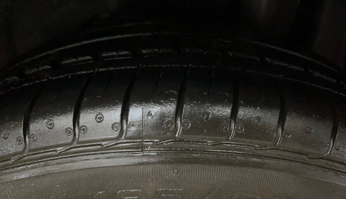 2018 Ford FREESTYLE TITANIUM 1.2 PETROL, Petrol, Manual, 56,238 km, Left Rear Tyre Tread