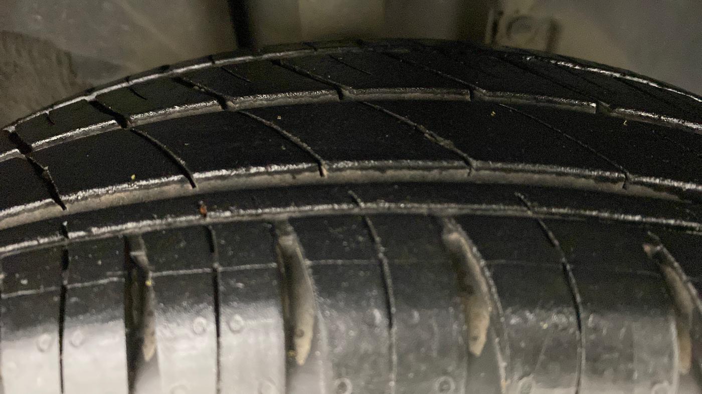 2020 Renault Kwid 1.0 RXT Opt, Petrol, Manual, 21,175 km, Right Front Tyre Tread