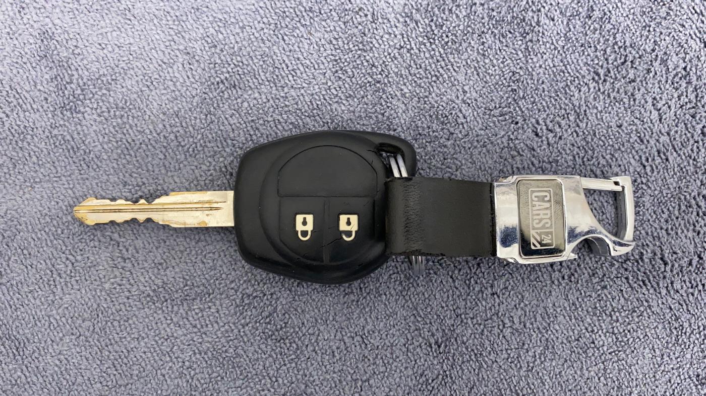 2014 Maruti Swift Dzire ZXI, CNG, Manual, 1,00,255 km, Key Close Up