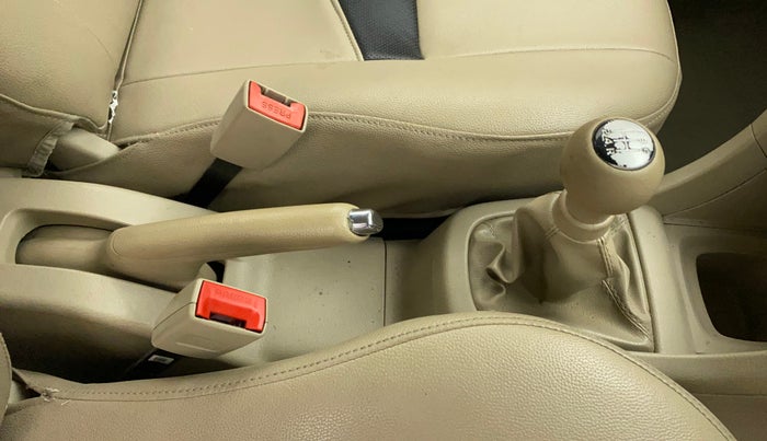 2014 Maruti Swift Dzire ZXI, CNG, Manual, 1,00,255 km, Gear Lever