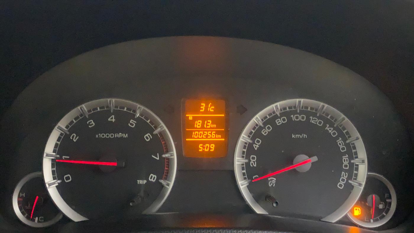 2014 Maruti Swift Dzire ZXI, CNG, Manual, 1,00,255 km, Odometer Image