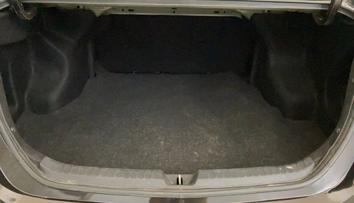 2018 Toyota YARIS J CVT, Petrol, Automatic, 69,389 km, Boot Inside