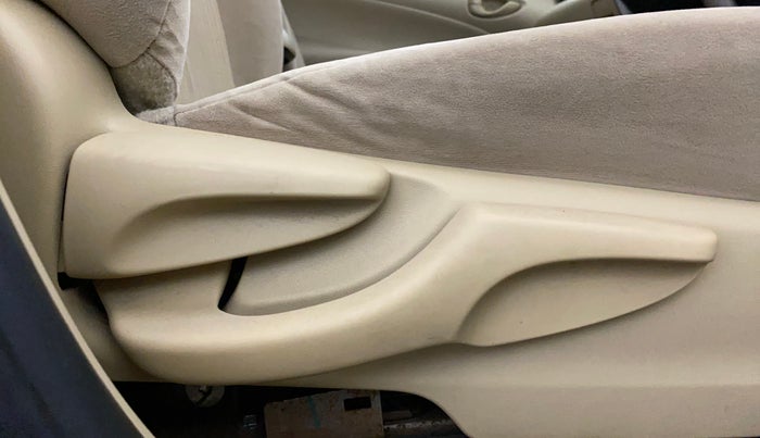 2018 Toyota YARIS J CVT, Petrol, Automatic, 69,389 km, Driver Side Adjustment Panel