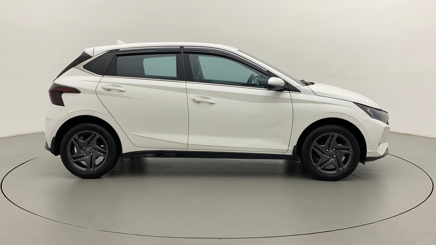 2022 Hyundai NEW I20 SPORTZ 1.2 MT, Petrol, Manual, 12,181 km, Right Side View