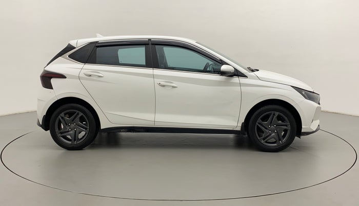 2022 Hyundai NEW I20 SPORTZ 1.2 MT, Petrol, Manual, 12,181 km, Right Side View