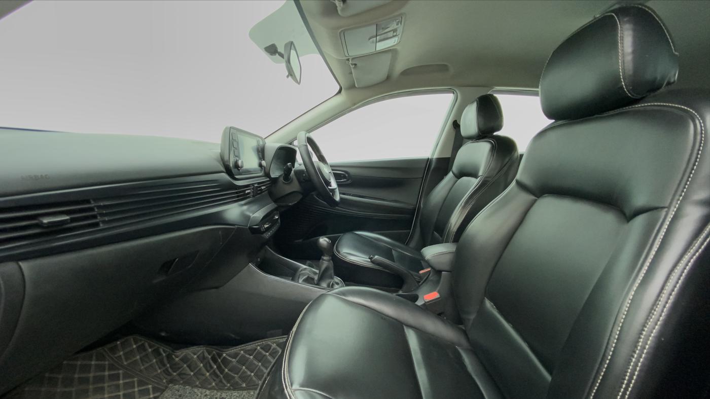 2022 Hyundai NEW I20 SPORTZ 1.2 MT, Petrol, Manual, 12,181 km, Right Side Front Door Cabin
