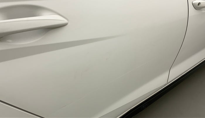 2022 Hyundai NEW I20 SPORTZ 1.2 MT, Petrol, Manual, 12,181 km, Right rear door - Minor scratches