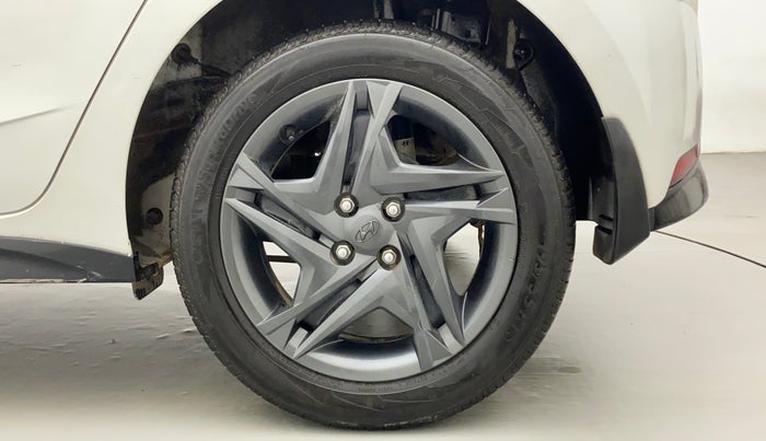 2022 Hyundai NEW I20 SPORTZ 1.2 MT, Petrol, Manual, 12,181 km, Left Rear Wheel
