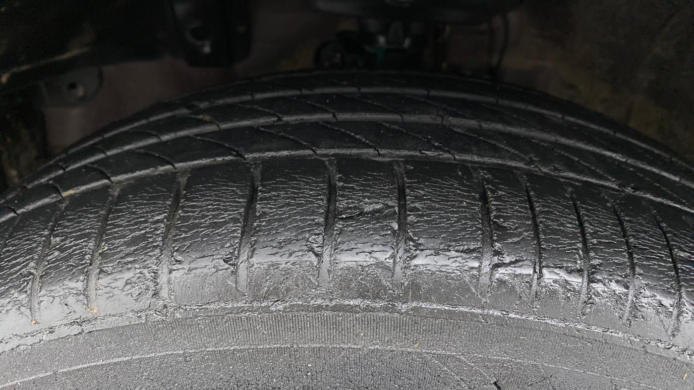 2017 Honda BR-V 1.5L I- DTEC S, Diesel, Manual, 65,395 km, Left Front Tyre Tread
