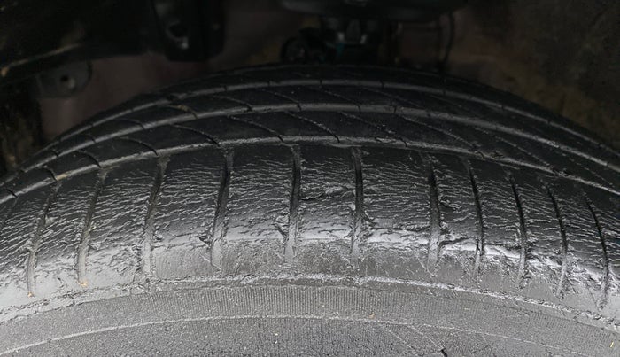 2017 Honda BR-V 1.5L I- DTEC S, Diesel, Manual, 65,395 km, Left Front Tyre Tread