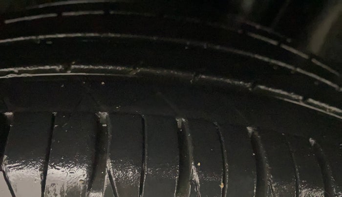 2022 KIA SONET HTX 1.5 AT, Diesel, Automatic, 34,063 km, Left Rear Tyre Tread