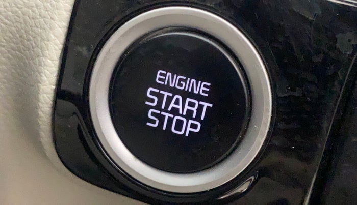 2022 KIA SONET HTX 1.5 AT, Diesel, Automatic, 34,063 km, Keyless Start/ Stop Button