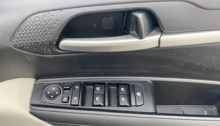 2022 KIA SONET HTX 1.5 AT, Diesel, Automatic, 34,063 km, Driver Side Door Panels Control