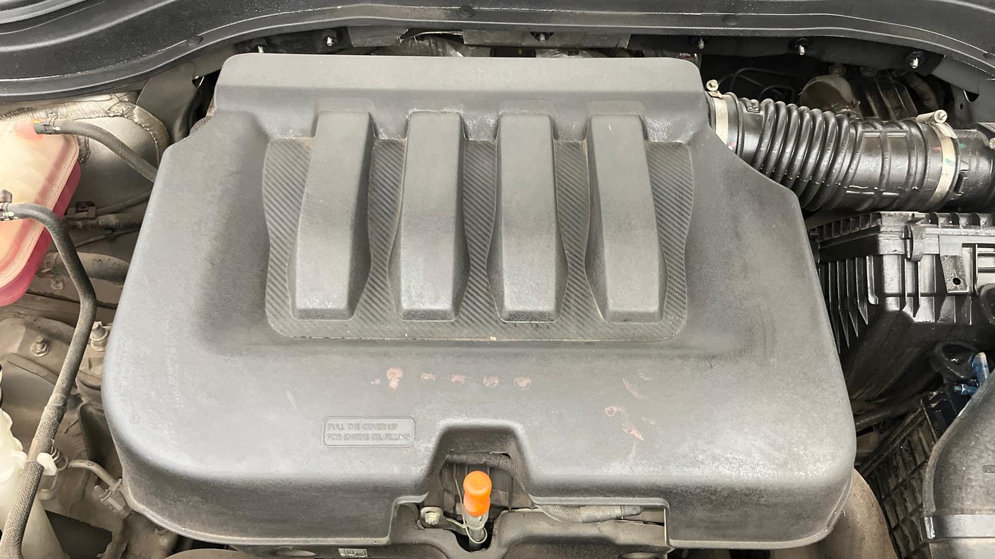2022 Mahindra XUV700 AX 7 LUXURY P AT 7 STR, Petrol, Automatic, 42,360 km, Engine View