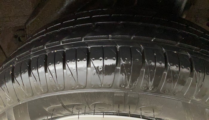 2014 Honda Amaze 1.2L I-VTEC S, Petrol, Manual, 51,582 km, Left Rear Tyre Tread