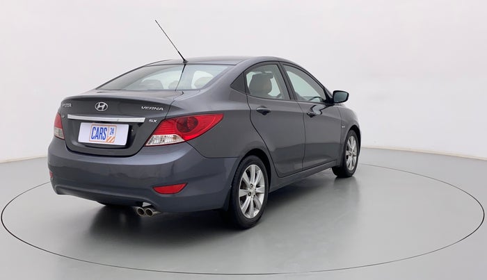 2012 Hyundai Verna FLUIDIC 1.6 VTVT SX, CNG, Manual, 1,01,070 km, Right Back Diagonal