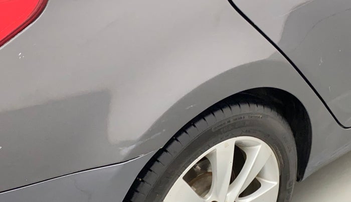 2012 Hyundai Verna FLUIDIC 1.6 VTVT SX, CNG, Manual, 1,01,070 km, Right quarter panel - Minor scratches