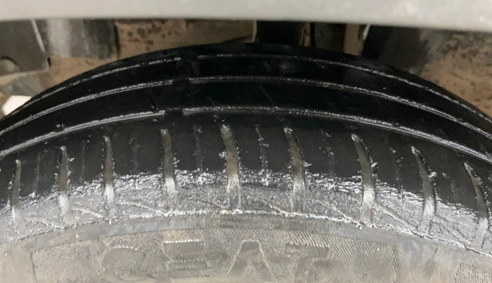 2020 Renault Kwid RXL, Petrol, Manual, 47,982 km, Left Front Tyre Tread