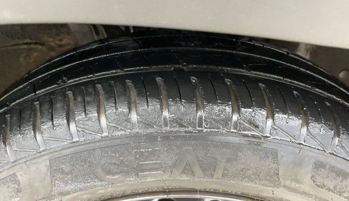 2020 Renault Kwid RXL, Petrol, Manual, 47,982 km, Right Front Tyre Tread