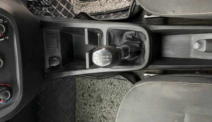 2020 Renault Kwid RXL, Petrol, Manual, 47,982 km, Gear Lever