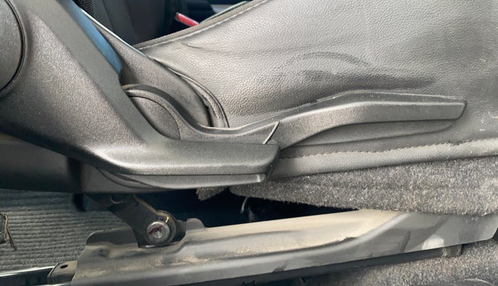 2019 Maruti Baleno ZETA CVT PETROL 1.2, Petrol, Automatic, 80,780 km, Driver Side Adjustment Panel