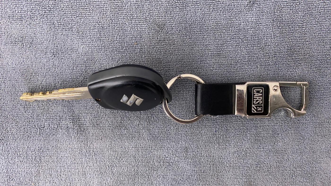 2014 Maruti Swift Dzire VDI BS IV, Diesel, Manual, 87,595 km, Key Close Up