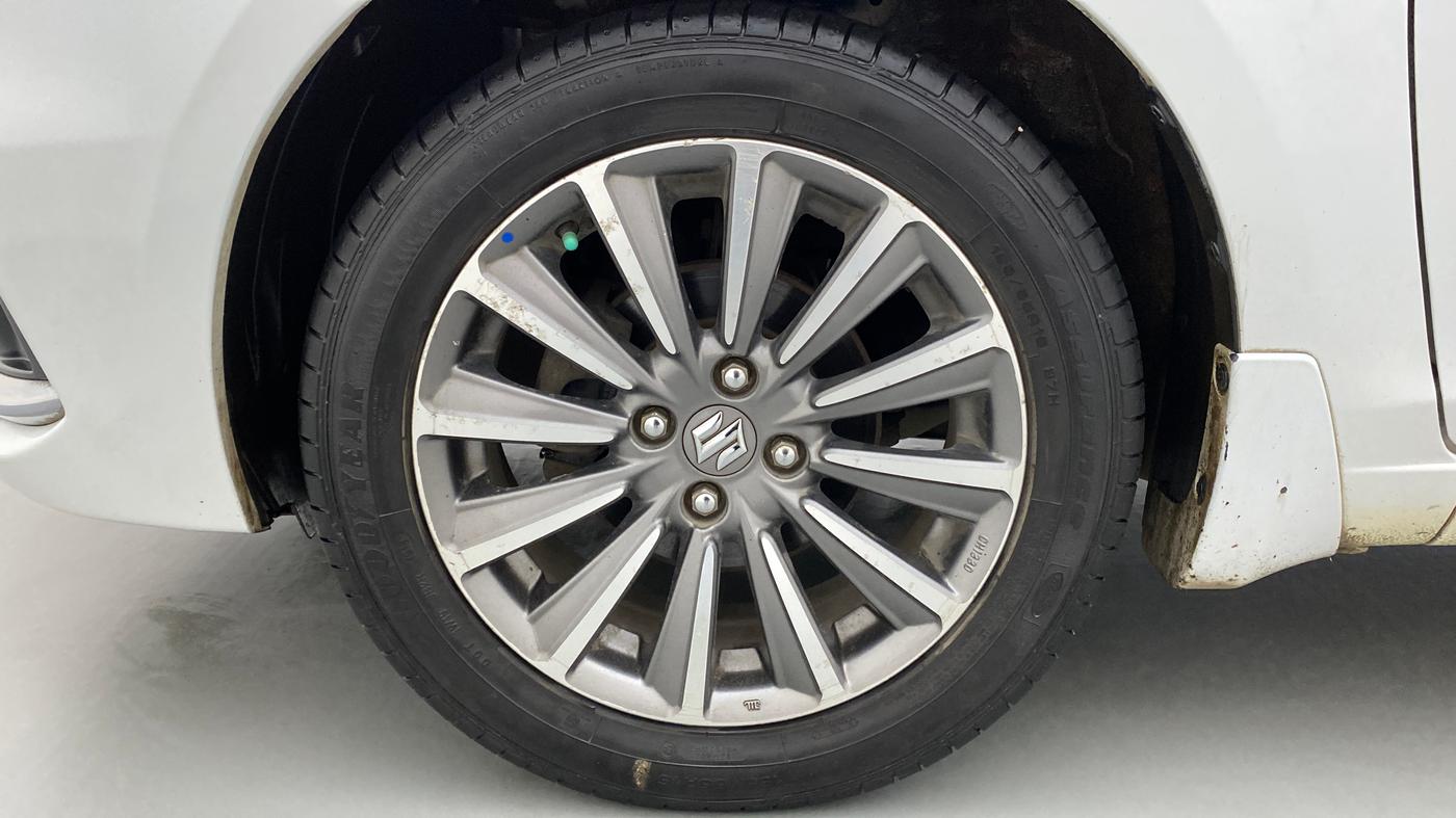 2018 Maruti Ciaz ALPHA 1.5 MT VTVT SHVS, Petrol, Manual, 30,895 km, Left Front Wheel