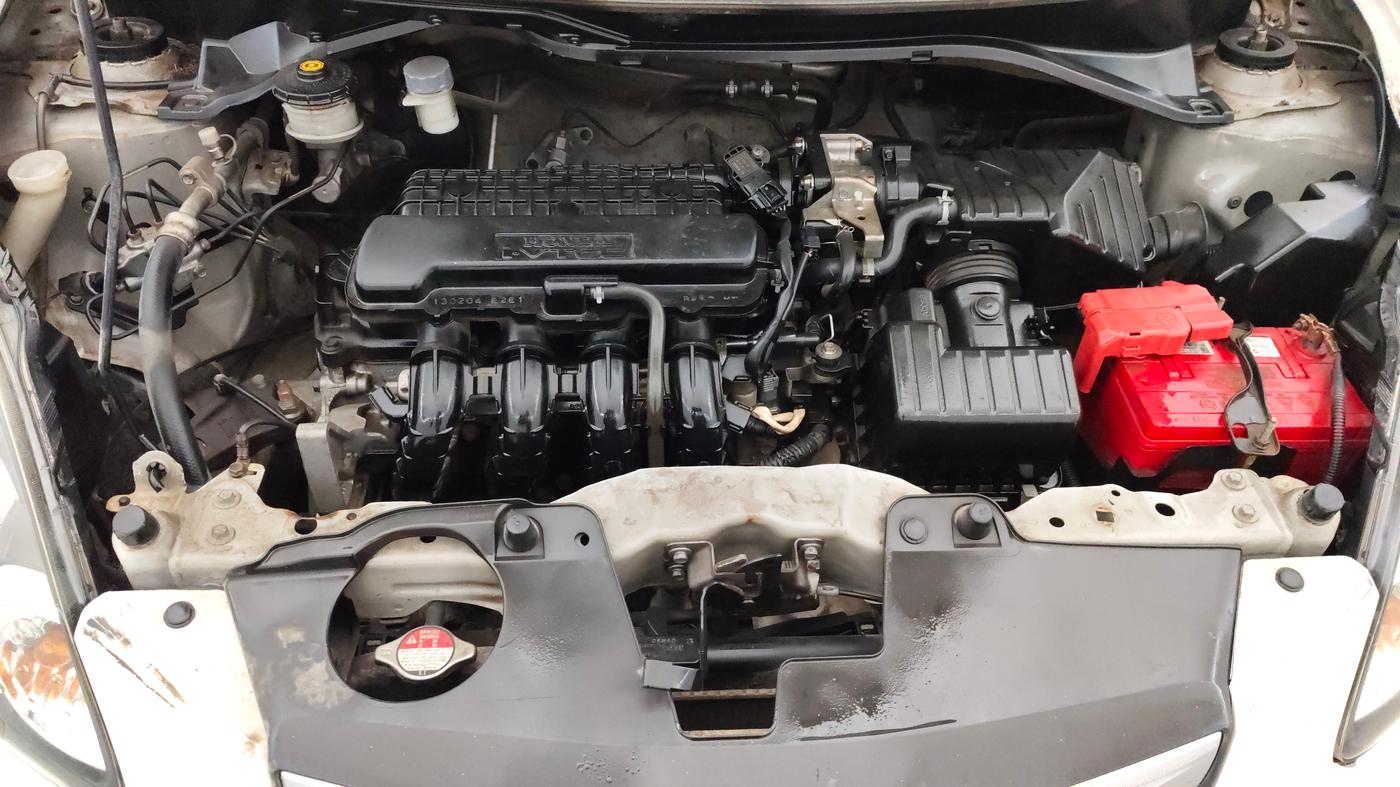2013 Honda Brio EX MT, Petrol, Manual, 57,704 km, Engine View