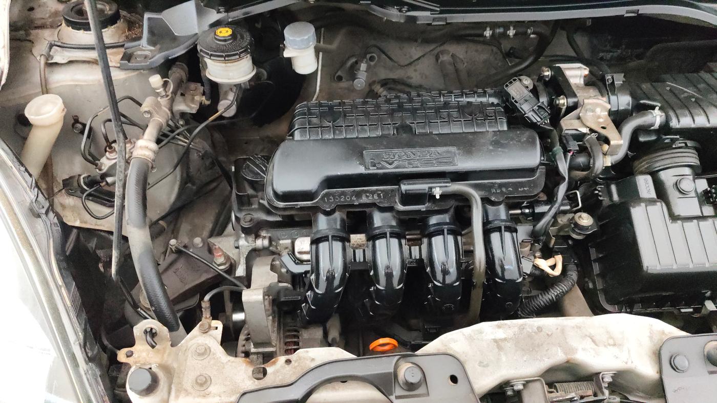 2013 Honda Brio EX MT, Petrol, Manual, 57,704 km, Engine View - Right