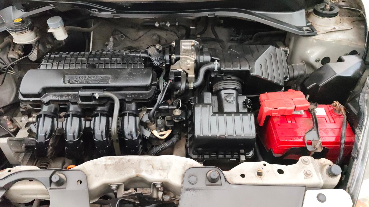 2013 Honda Brio EX MT, Petrol, Manual, 57,704 km, Engine View - Left