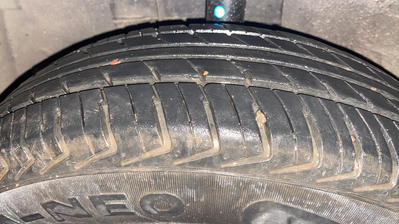 2018 Renault Kwid RXT 1.0 AMT (O), Petrol, Automatic, 78,253 km, Left Front Tyre Tread