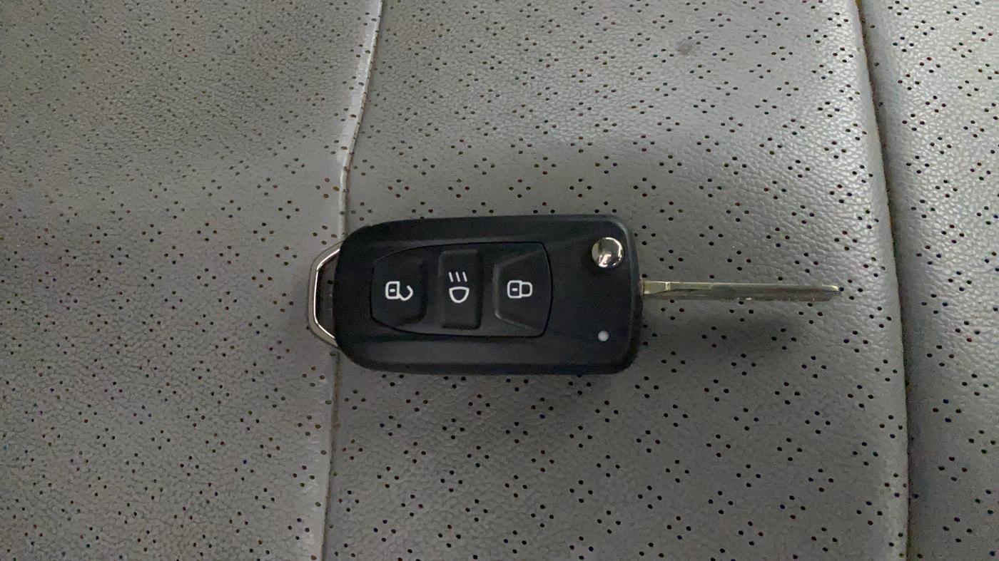 2020 Tata Tiago XZ PLUS PETROL, Petrol, Manual, 1,41,342 km, Key Close Up