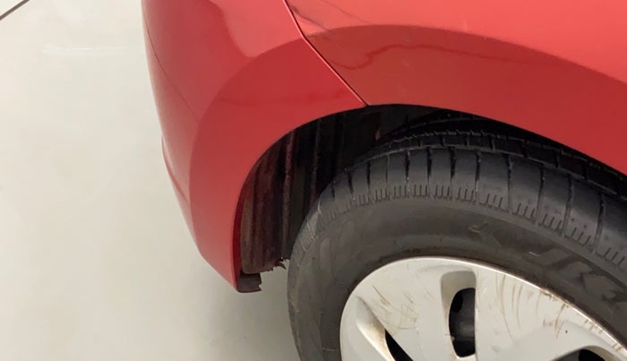 2014 Maruti Celerio VXI CNG D, CNG, Manual, 72,298 km, Left fender - Lining loose
