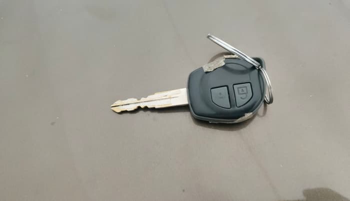 2017 Maruti Wagon R 1.0 VXI, Petrol, Manual, 73,851 km, Key Close Up