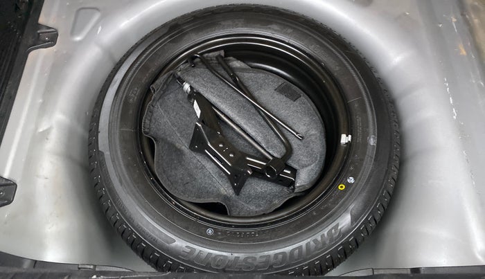 2021 Hyundai NEW I20 SPORTZ 1.2 AT, Petrol, Automatic, 35,529 km, Spare Tyre