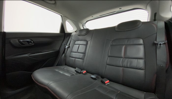 2021 Hyundai NEW I20 SPORTZ 1.2 AT, Petrol, Automatic, 35,529 km, Right Side Rear Door Cabin