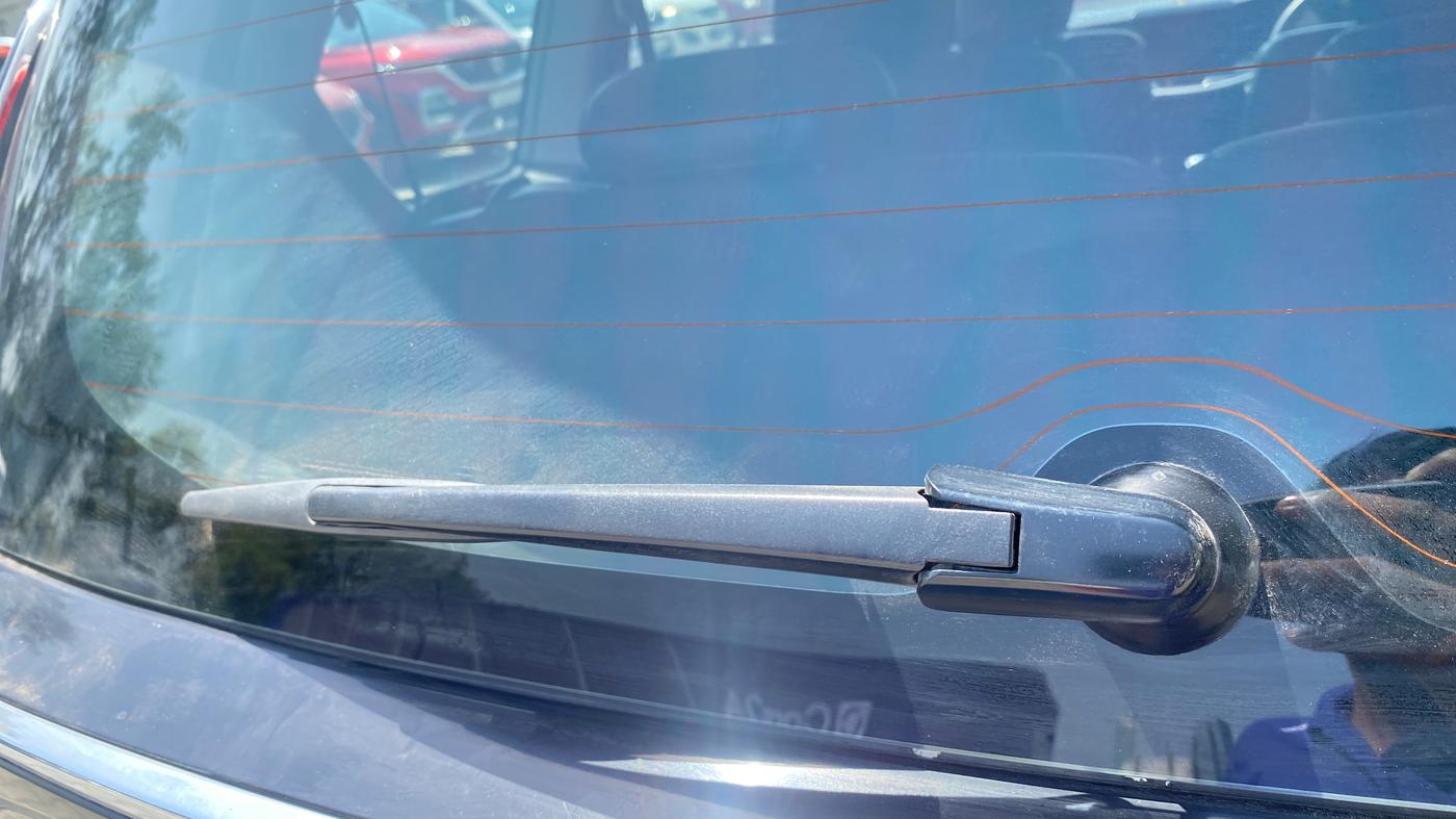 2023 Maruti XL6 ZETA CNG, CNG, Manual, 1,03,816 km, Rear Wiper