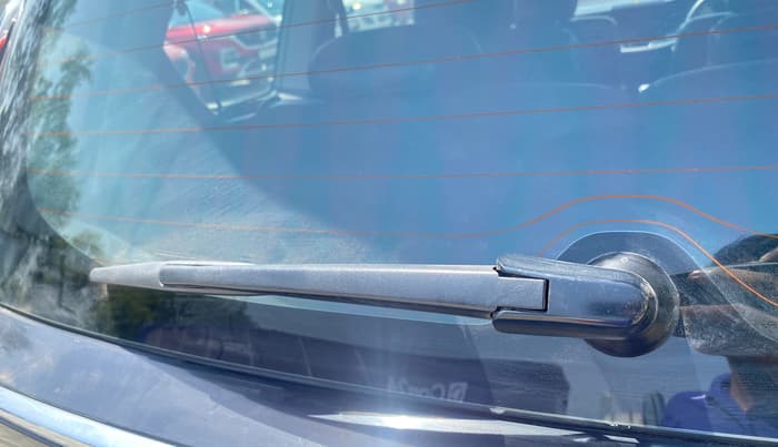 2023 Maruti XL6 ZETA CNG, CNG, Manual, 1,03,816 km, Rear Wiper