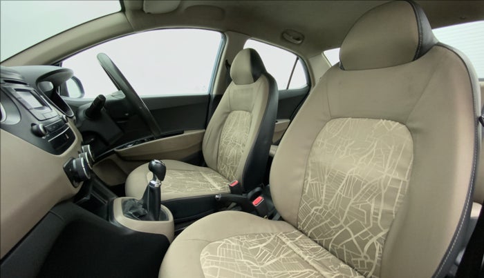 2014 Hyundai Xcent S 1.2, Petrol, Manual, 73,151 km, Right Side Front Door Cabin View