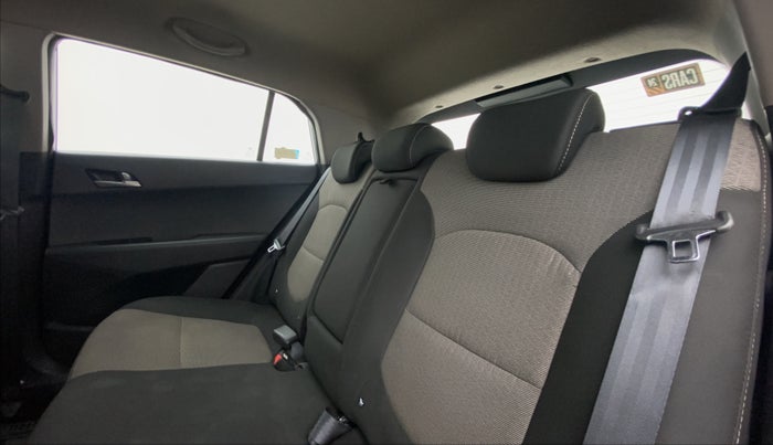 2017 Hyundai Creta SX PLUS AT 1.6 PETROL, Petrol, Automatic, 52,247 km, Right Side Rear Door Cabin