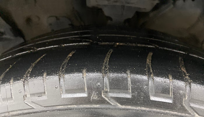 2017 Hyundai Creta SX PLUS AT 1.6 PETROL, Petrol, Automatic, 52,247 km, Left Front Tyre Tread