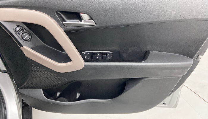 2017 Hyundai Creta SX PLUS AT 1.6 PETROL, Petrol, Automatic, 52,247 km, Driver Side Door Panels Control