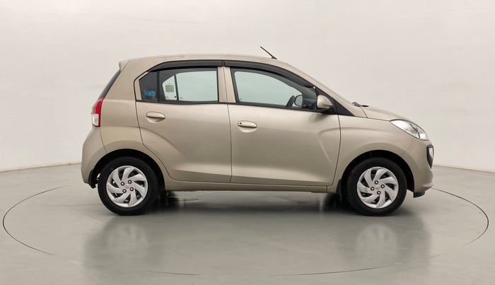 2018 Hyundai NEW SANTRO SPORTZ 1.1, Petrol, Manual, 38,019 km, Right Side View