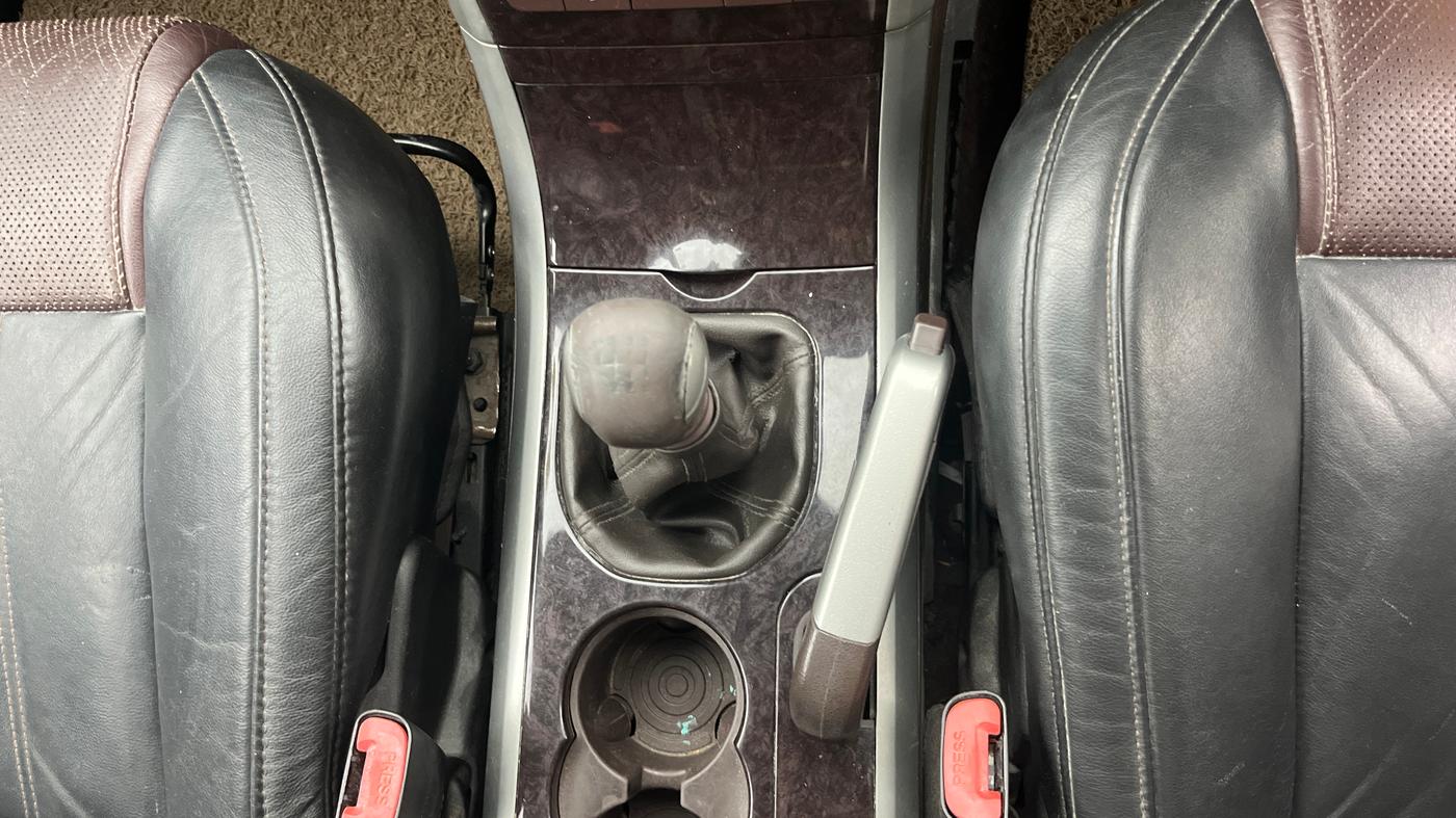 2013 Mahindra XUV500 W8, Diesel, Manual, 68,037 km, Gear Lever