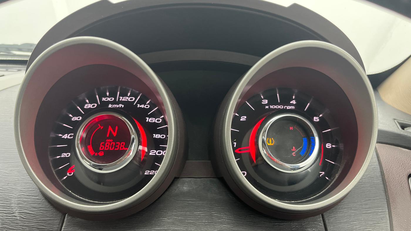 2013 Mahindra XUV500 W8, Diesel, Manual, 68,037 km, Odometer Image